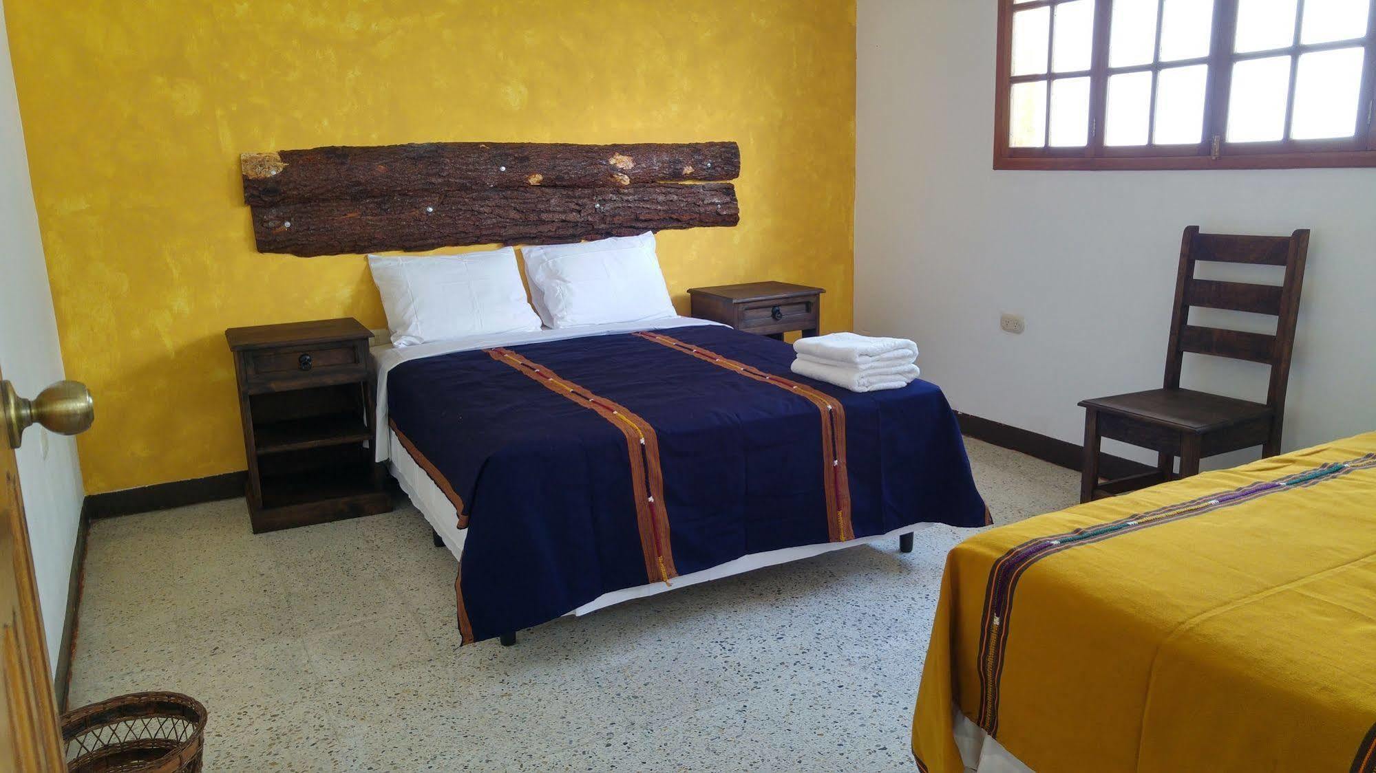 Ixkanul Antigua Hotel Екстер'єр фото