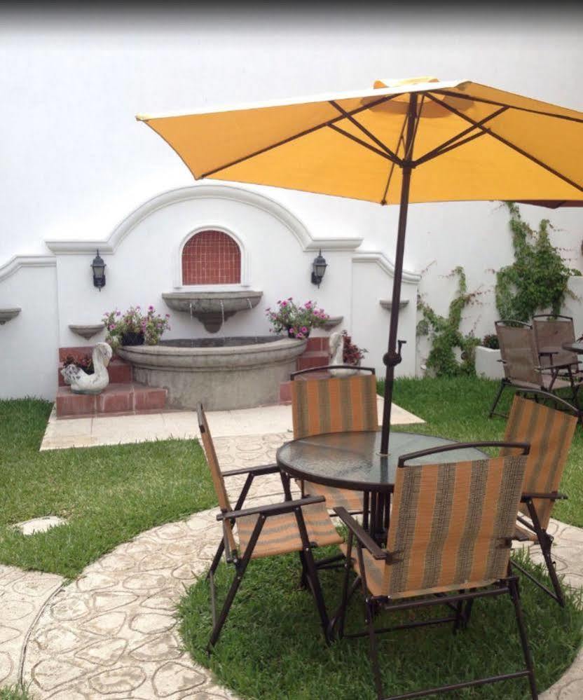Ixkanul Antigua Hotel Екстер'єр фото