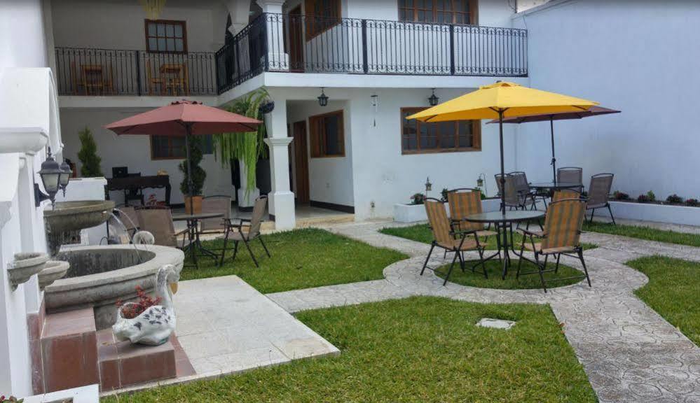 Ixkanul Antigua Hotel Екстер'єр фото